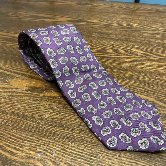 Christian Dior Italy Mens Neck Tie Silk Purple Paisley - Picture 1 of 4